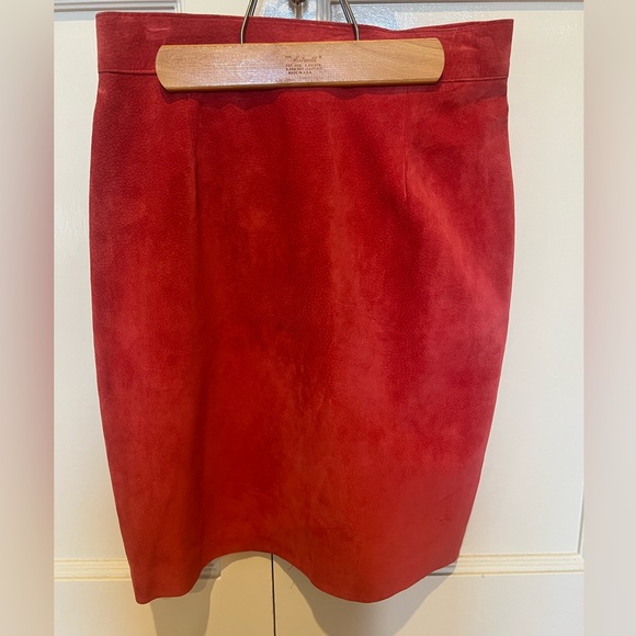 Danier vintage red leather skirt size 12 - Picture 1 of 3